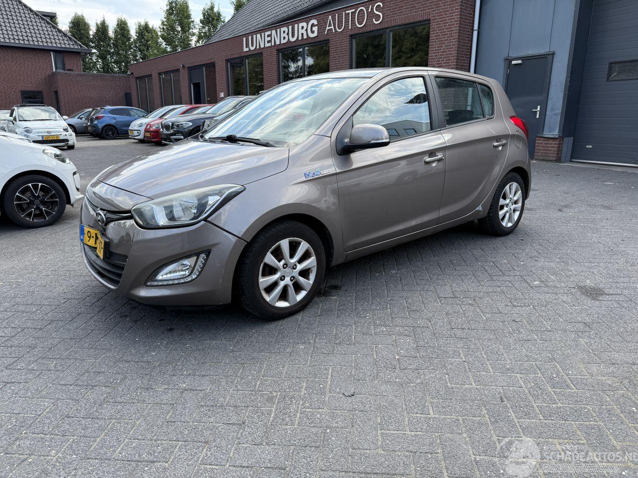 Hyundai I-20 1.2i i-Deal (Hatchback 5-dr.)