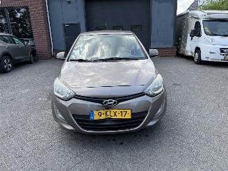Hyundai I-20 1.2i i-Deal (Hatchback 5-dr.) picture 8