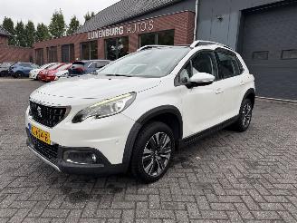 Auto incidentate Peugeot 2008 1.2 PureTech Allure  AUTOMAAT (SUV 5-dr.) 2016/10