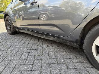 Kia Venga 1.6 CVVT Comfort Pack  AUTOMAAT  (MPV 5-dr.) picture 12