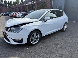 krockskadad bil auto Seat Ibiza 1.0 EcoTSI FR Connect (Hatchback 5-dr.) 2015/11