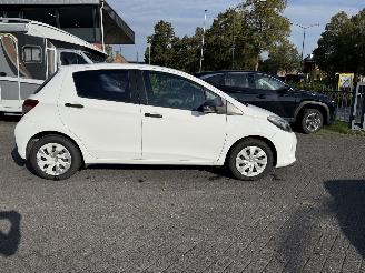 Toyota Yaris 1.5 Full Hybrid Comfort AUTOMAAT  (Hatchback 5-dr.)  5784 EURO EX BTW picture 6