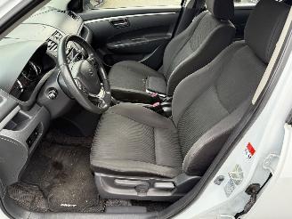Suzuki Swift 1.2 Exclusive AUTOMAAT  (Hatchback 5-dr.) picture 29