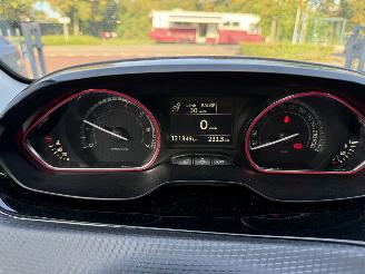 Peugeot 2008 1.2 PureTech Allure (SUV 5-dr.) picture 23
