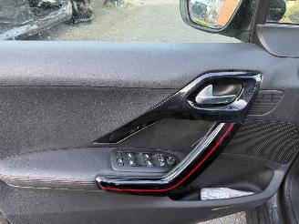 Peugeot 2008 1.2 PureTech Allure (SUV 5-dr.) picture 20