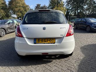 Suzuki Swift 1.2 Exclusive EASSS (Hatchback 3-dr.) picture 4