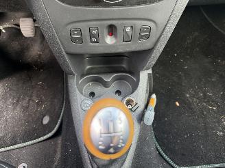 Dacia Logan 0.9 TCe Bi-Fuel Laureate (MPV 5-dr.) picture 26