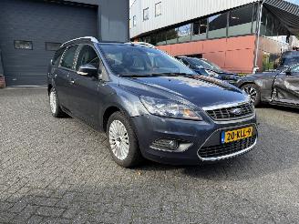 Unfallwagen Ford Focus 1.8 Limited (Stationwagen 5-dr.) 2010/1