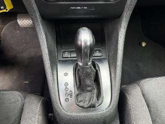 Volkswagen Golf 1.6 TDI Highline BlueMotion picture 3