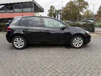 Volkswagen Golf 1.6 TDI Highline BlueMotion picture 10