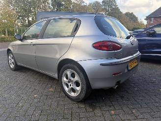 Alfa Romeo 147 1.6 T.Spark Impression picture 3