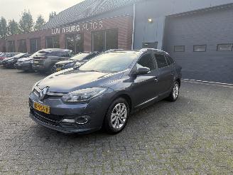 Unfallwagen Renault Mégane 1.2 TCe Limited 2015/11