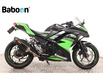 Vaurioauto  motor cycles Kawasaki  Ninja 300 2016/5