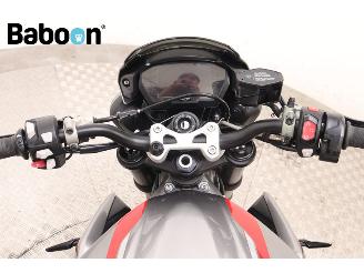 Triumph Street Triple RS picture 18