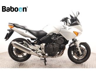 dommages motocyclettes  Honda CBF 600 S 2004/4