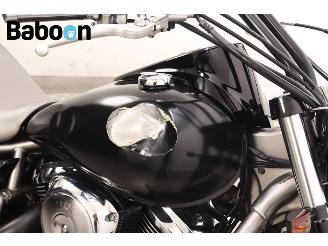 Kawasaki VN 900 Custom picture 10