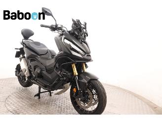 Honda  X-ADV picture 2