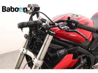 Triumph Street Triple S picture 16