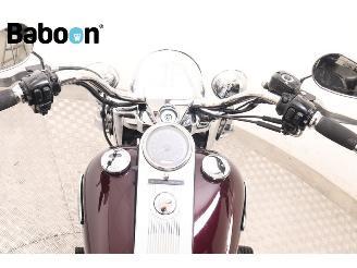 Harley-Davidson  FLHRC Road King Classic picture 17