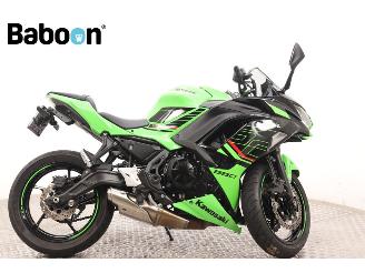 uszkodzony motocykle Kawasaki Ninja 650  2023/10