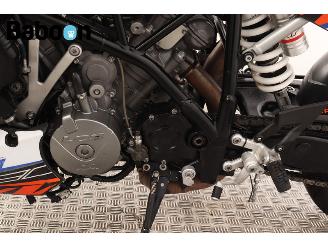 KTM  990 SuperDuke picture 22