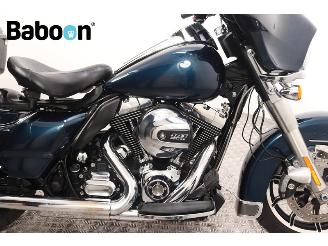 Harley-Davidson  FLHTP Electra Glide Police picture 12