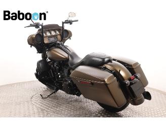 Harley-Davidson  FLHX Street Glide picture 6