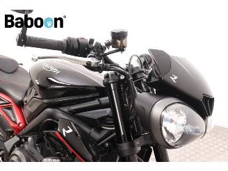 Triumph Street Triple R picture 9