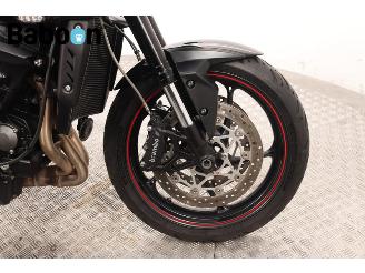 Triumph Street Triple R picture 10