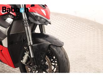 Ducati Streetfighter V2 picture 18