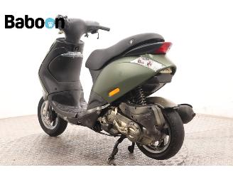 Piaggio  Zip 45KM picture 6