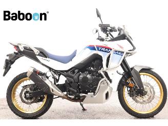krockskadad bil motor Honda  XL 750 Transalp 2024/10