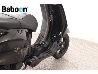 Vespa  Sprint 25KM picture 10