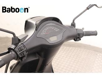 Vespa  Sprint 25KM picture 17