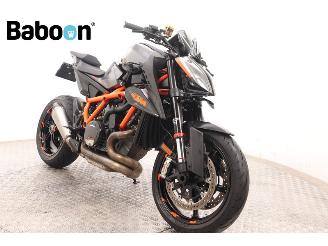 KTM 1290 Super Duke R ABS picture 2