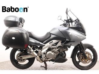 krockskadad bil motor Suzuki  DL 1000 V-Strom 2002/10