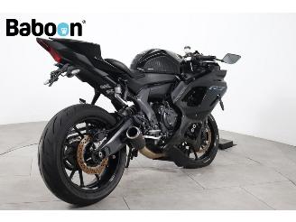 Yamaha  YZF- R7 picture 2