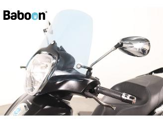 Piaggio Beverly 350 Sport Police ABS picture 24