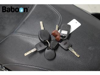 Piaggio Beverly 350 Sport Police ABS picture 25