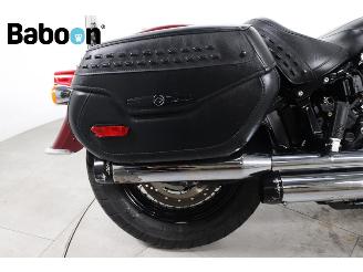 Harley-Davidson  FLHCS Softail Heritage Classic picture 14