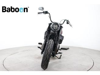 Harley-Davidson  FLHCS Softail Heritage Classic picture 3