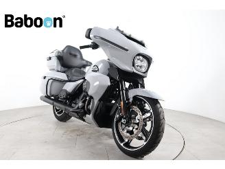 Harley-Davidson  FLHXU Street Glide Ultra 117 picture 2