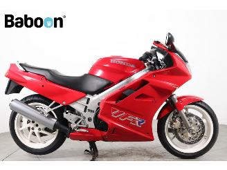 krockskadad bil motor Honda VFR 750 F 1990/3