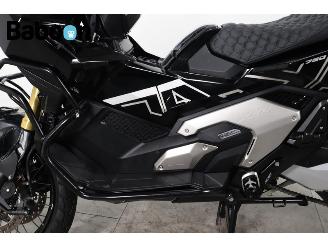 Honda  X-ADV picture 15