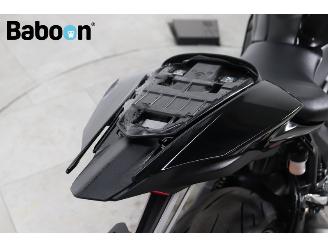 Yamaha  YZF-R7 picture 14