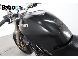 Ducati Monster 900  picture 19