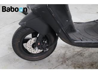 Piaggio  Zip 45KM picture 16