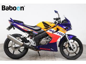 Schade motor Honda CBR 125 R Repsol 2005/5