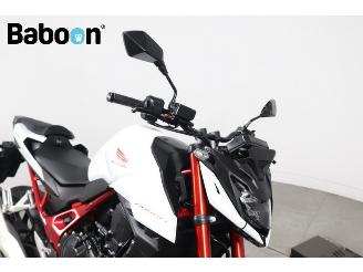 Honda CB 750 Hornet picture 9