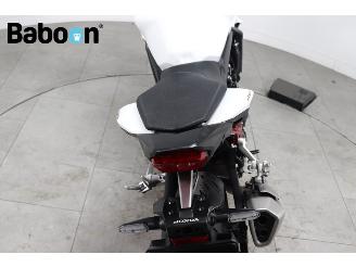 Honda CB 750 Hornet picture 23